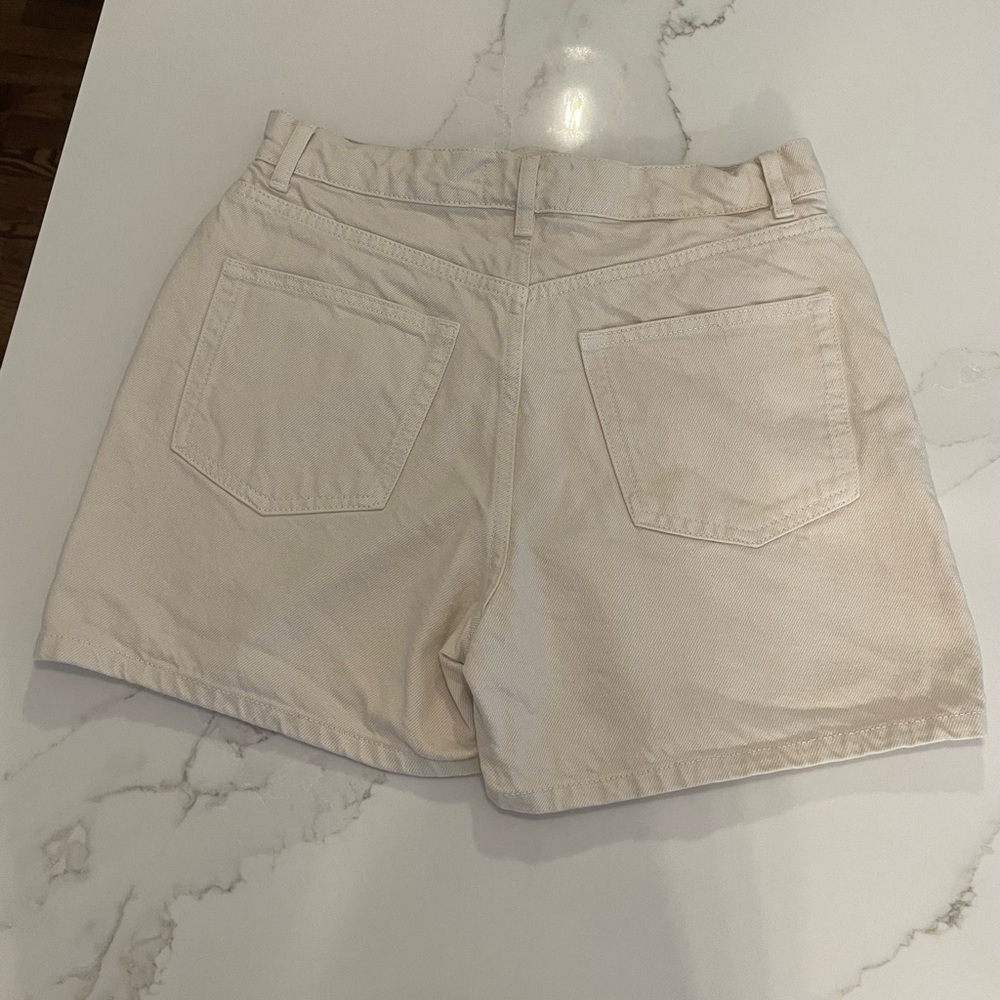 Reformation Cream High Rise button fly Jean shorts. Size 28 - Picture 2 of 7